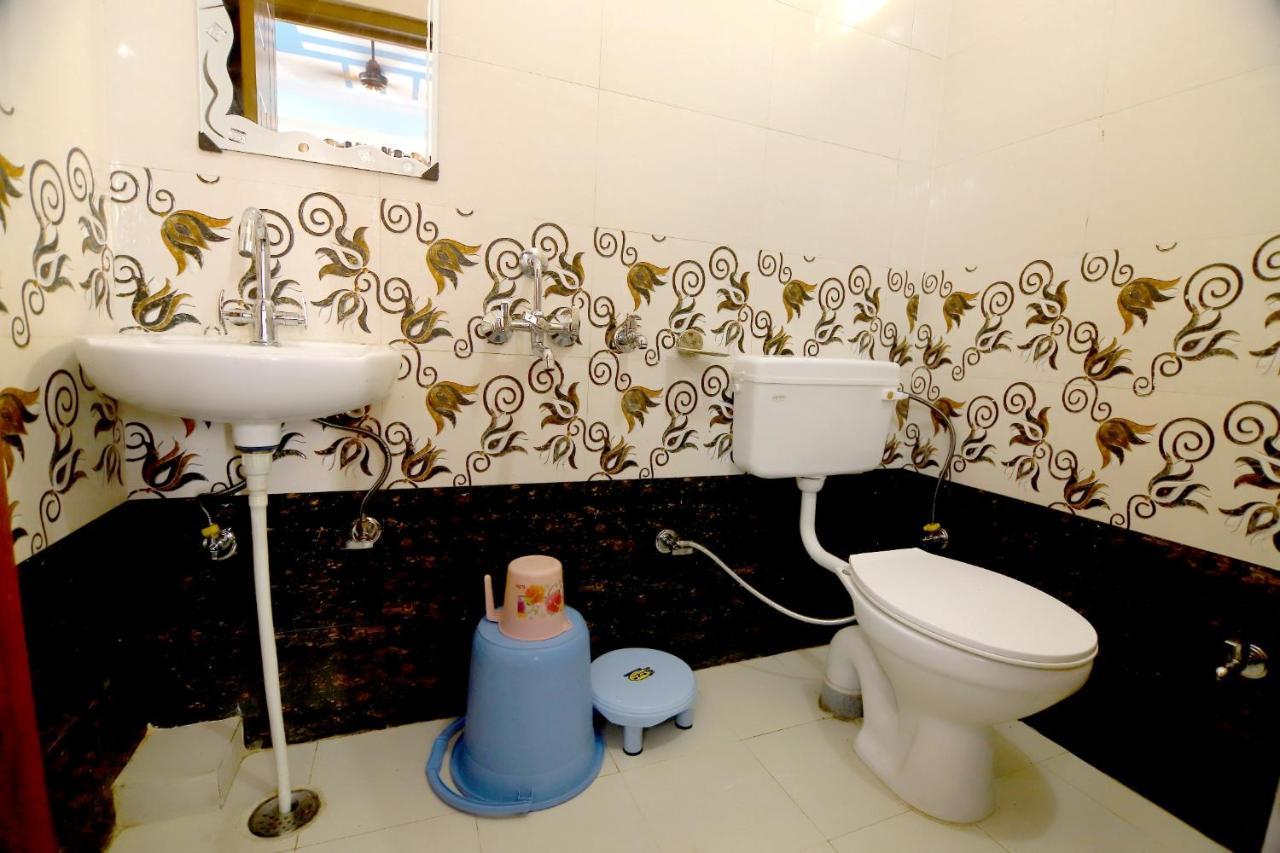 Hotel Comfort Inn Homestay Dehradun Exterior foto